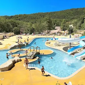 Hotel Club Odalys Le Domaine Des Hauts De, Salavas